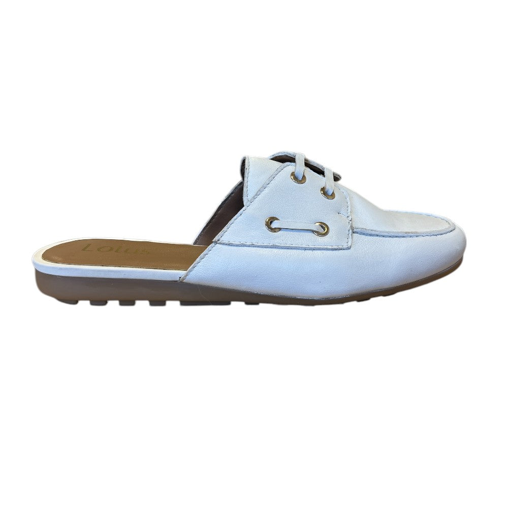Lotus Reef White Leather Closed Toe Mules
