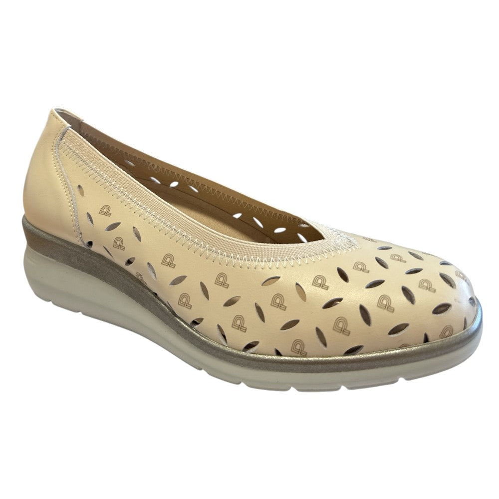 Pitillos 11.070 Beige Leather Pump Wedges