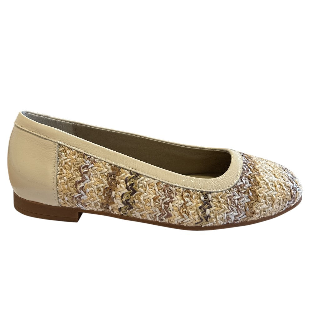 Pitillos 11.143 Beige Patent Ballerina Pumps