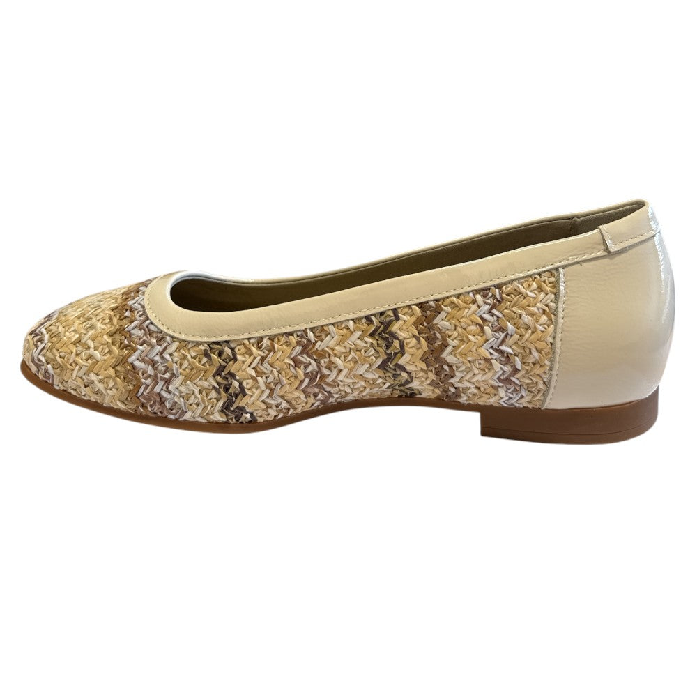 Pitillos 11.143 Beige Patent Ballerina Pumps