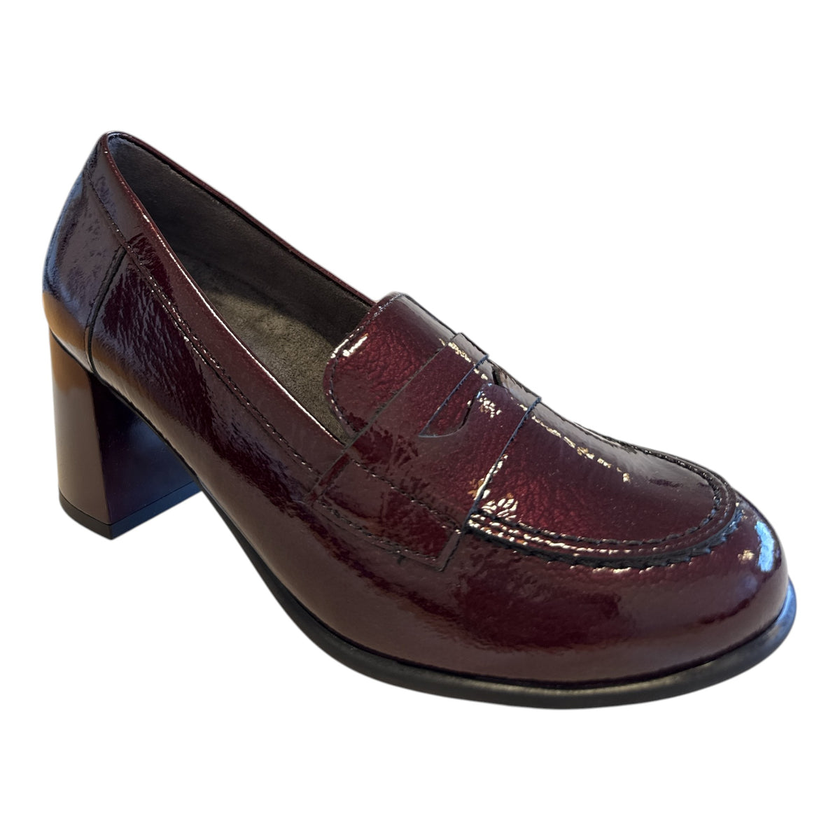 Pitillos Burgundy Patent Heeled Loafers 11.650