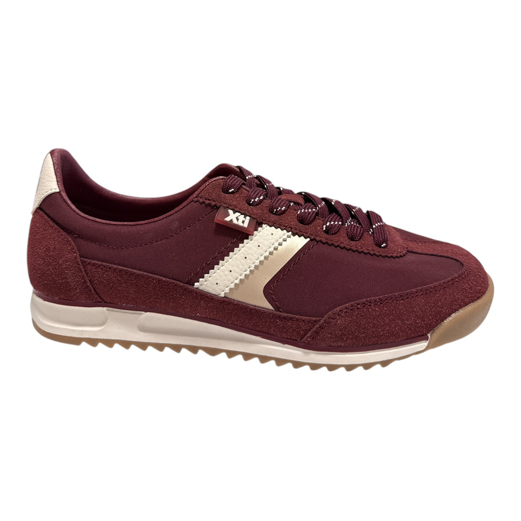 Xti Burgundy Trainers 146114