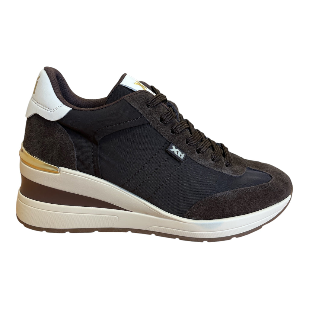 Xti Brown Wedge Trainers 146365