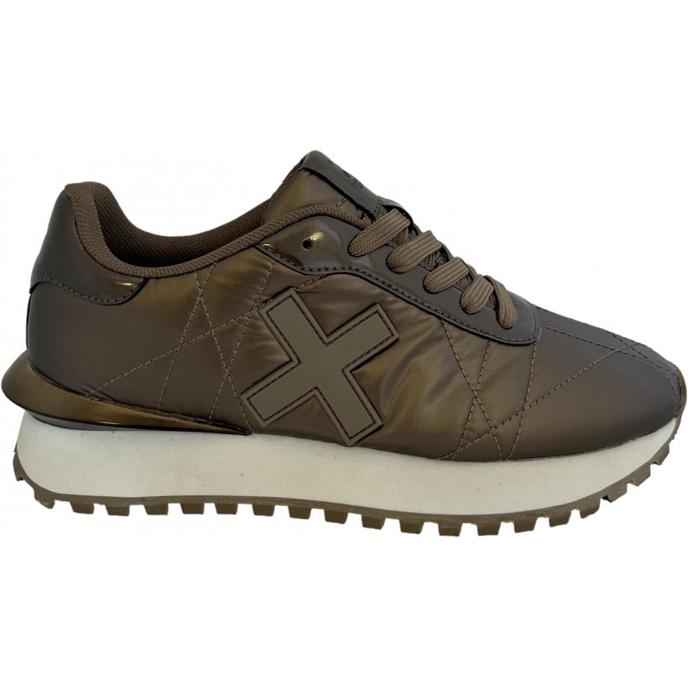 Xti Bronze Quilted Trainers
