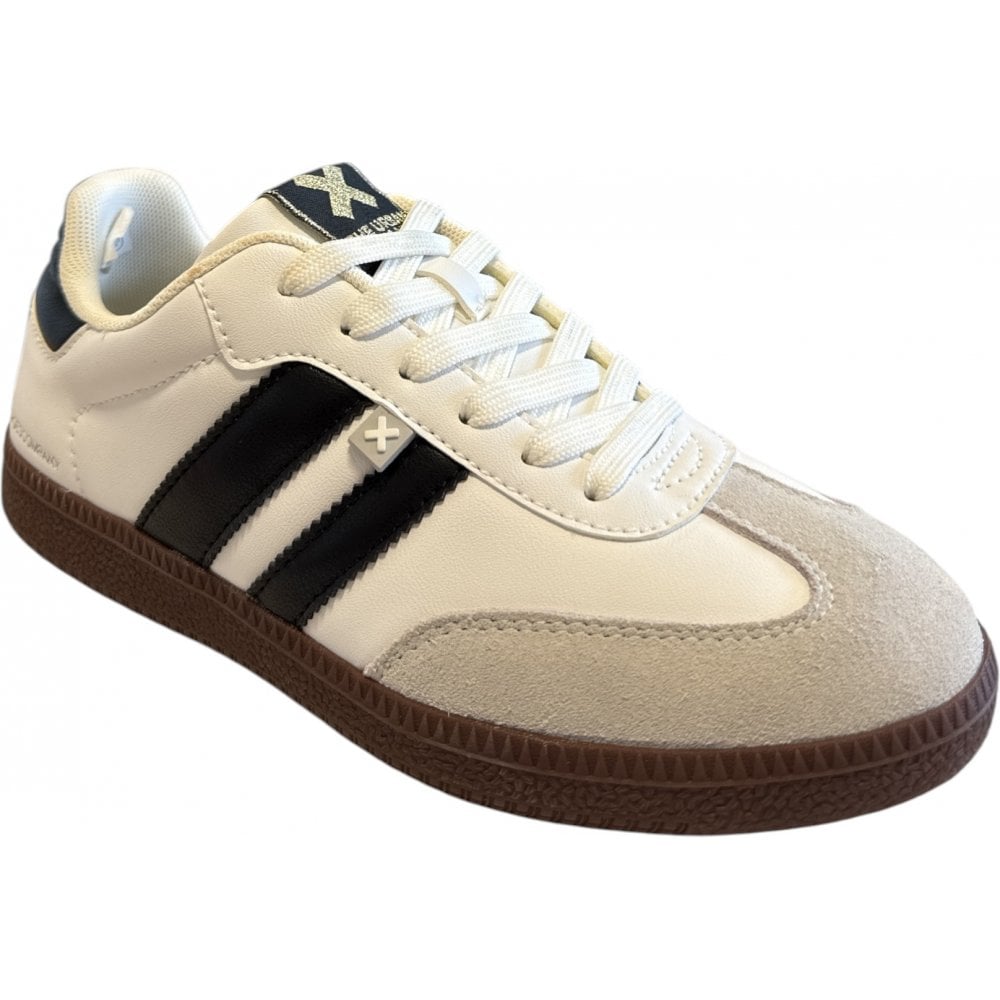 Xti 143485 White and Black Retro Trainers