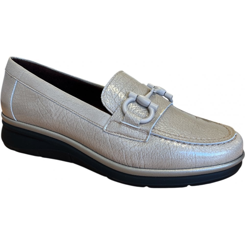 Pitillos  10.701 Beige Patent Loafers