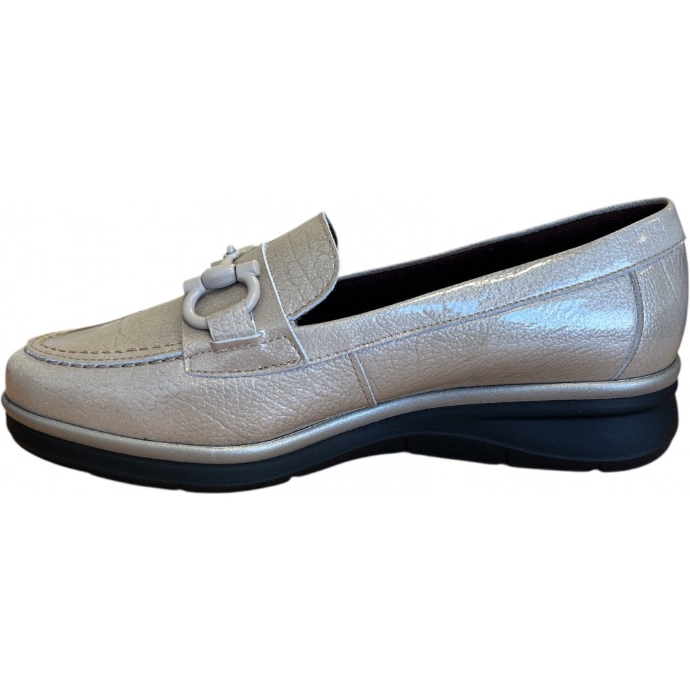 Pitillos  10.701 Beige Patent Loafers