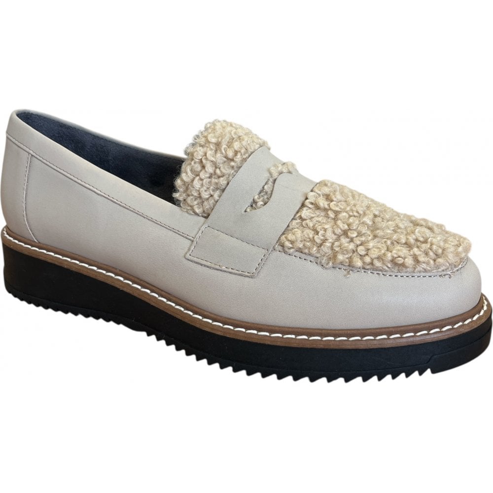 Pitillos  10.764 Beige Leather Loafers
