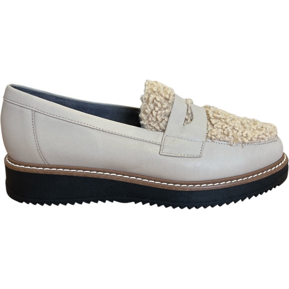 Pitillos  10.764 Beige Leather Loafers