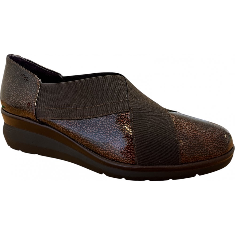 Pitillos  10.733 Brown Patent Slip On Wedge Shoes