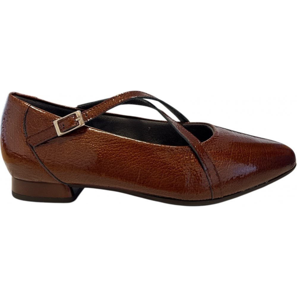 Pitillos  10.841 Tan Patent Pointed Ballet Flats
