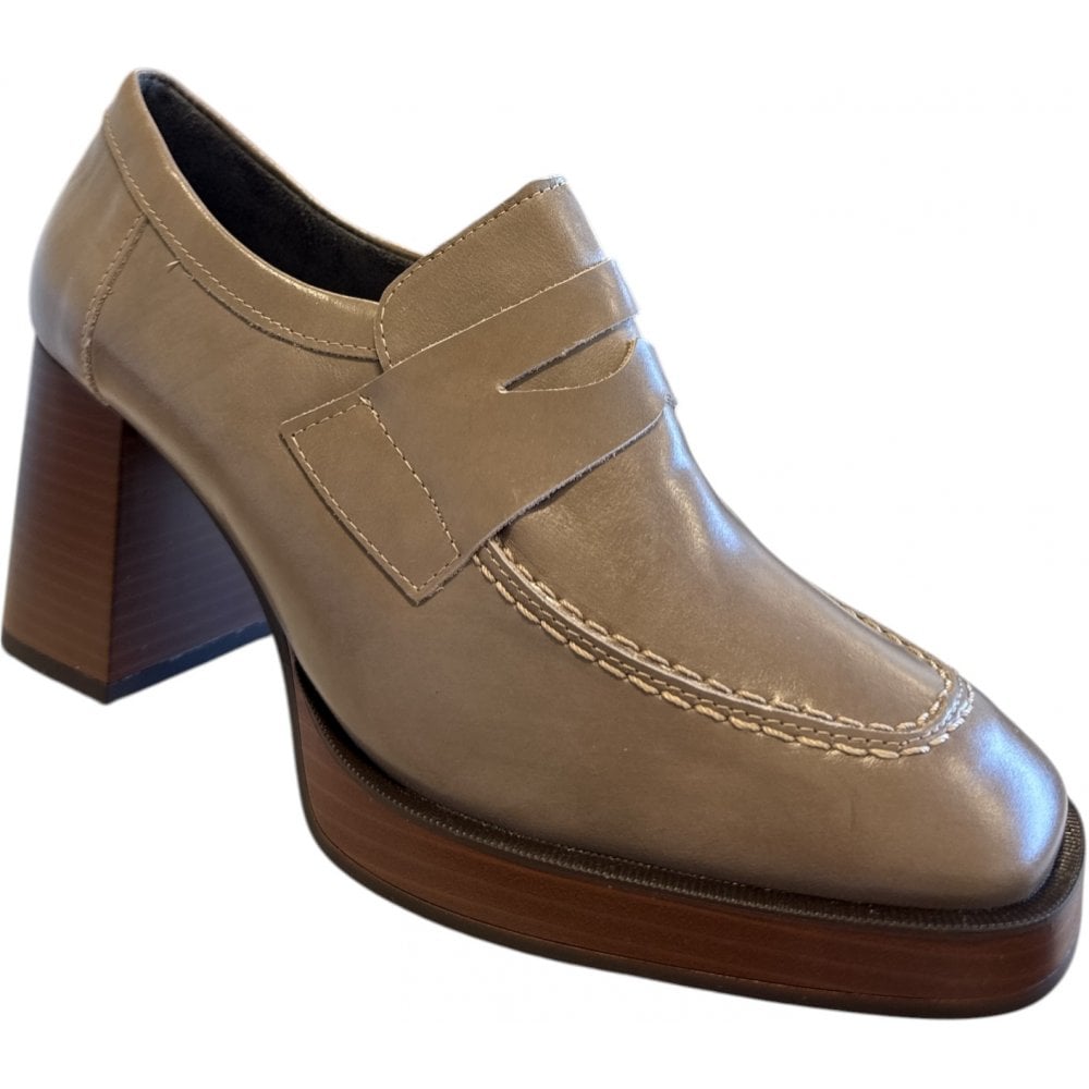 Pitillos  10.862 Taupe Heeled Loafers