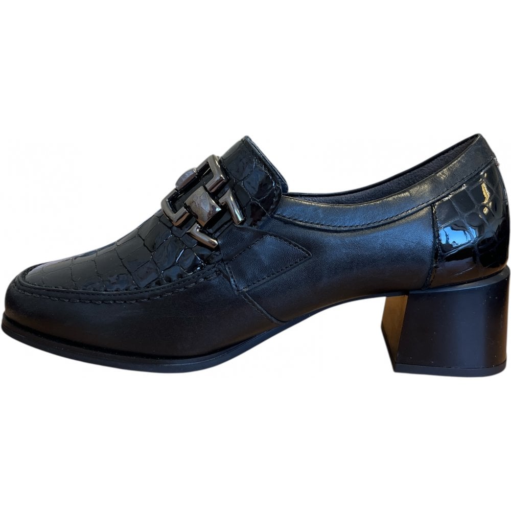 Pitillos 10.822 Black Heeled Loafers