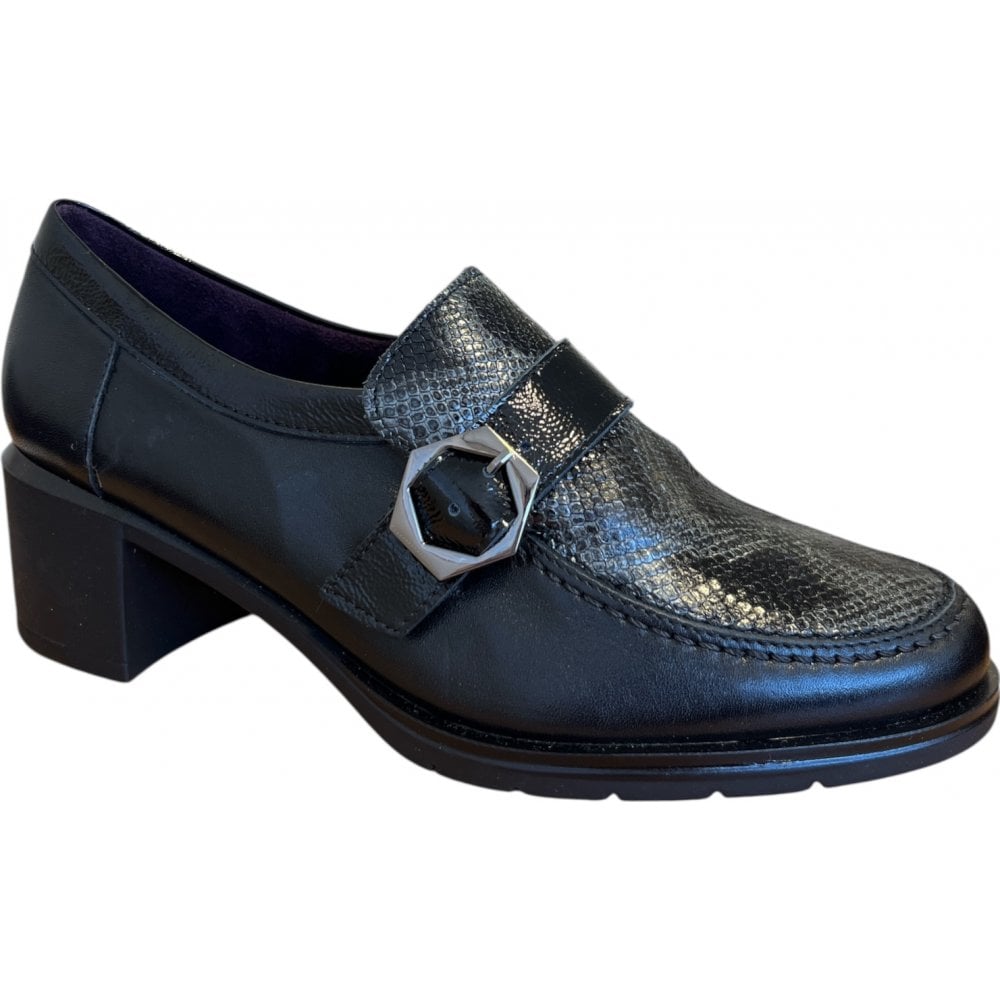 Pitillos  10.741 Black Leather Court Shoes