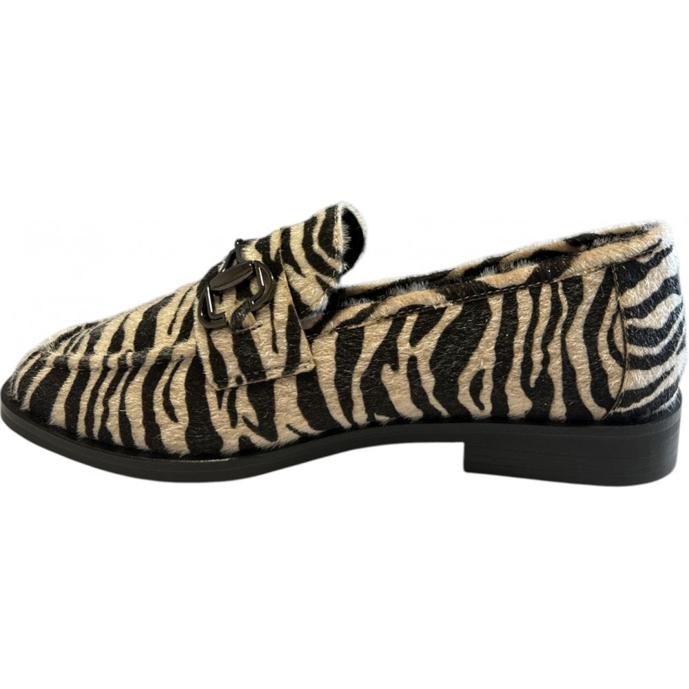 Carmela 162697 Zebra Print Loafers
