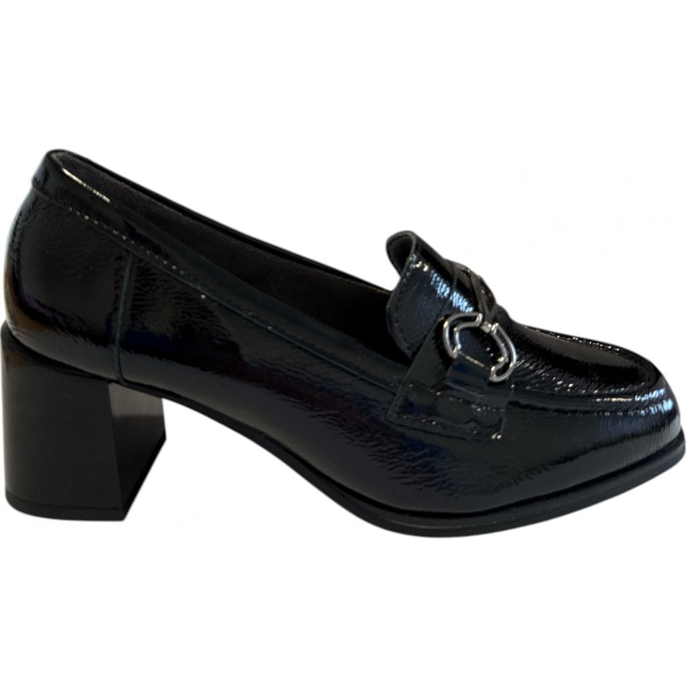 Pitillos 10.832 Black Patent Heeled Loafers
