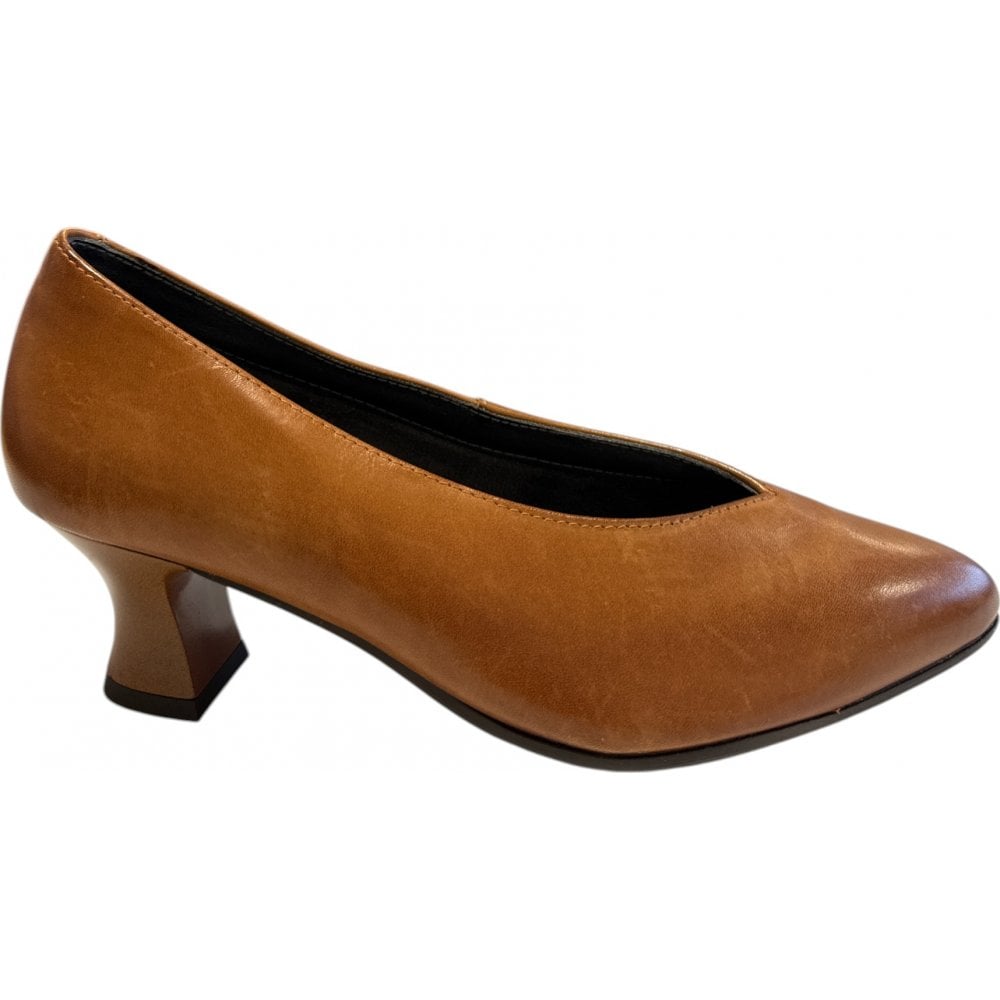 Pitillos 10.854 Tan Leather Court Shoes
