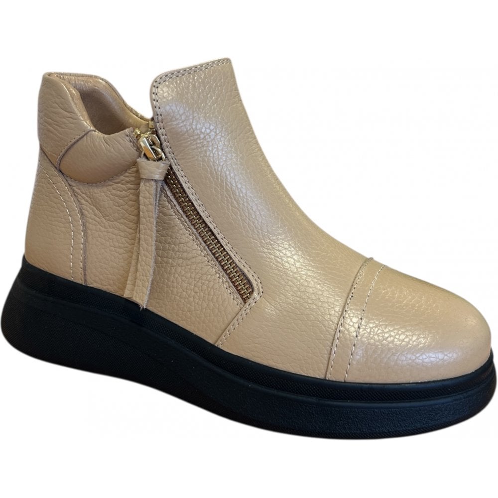Adesso Topaz Biscuit Leather Ankle Boots