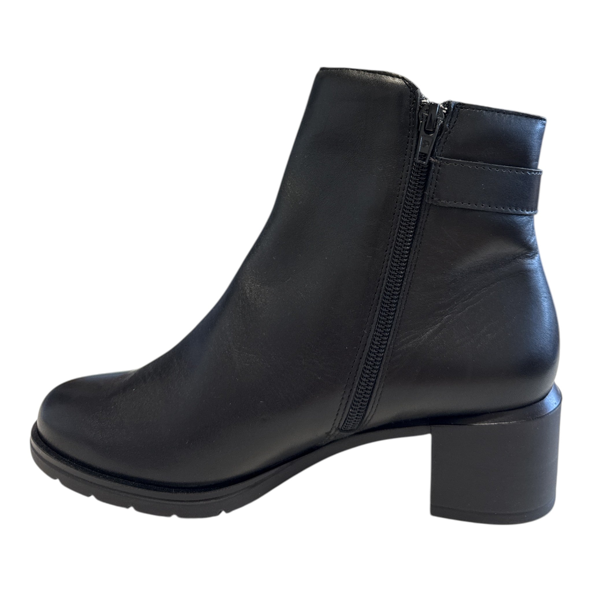 Pitillos Black Leather Ankle Boots 11.625