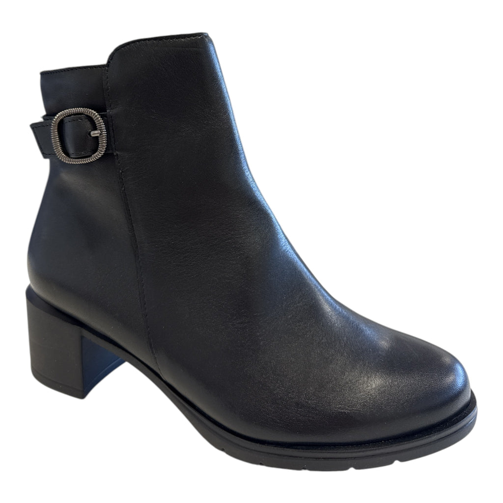 Pitillos Black Leather Ankle Boots 11.625