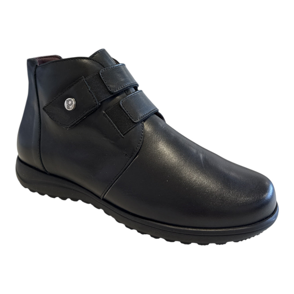 Pitillos Black Leather Ankle Boots 20.513