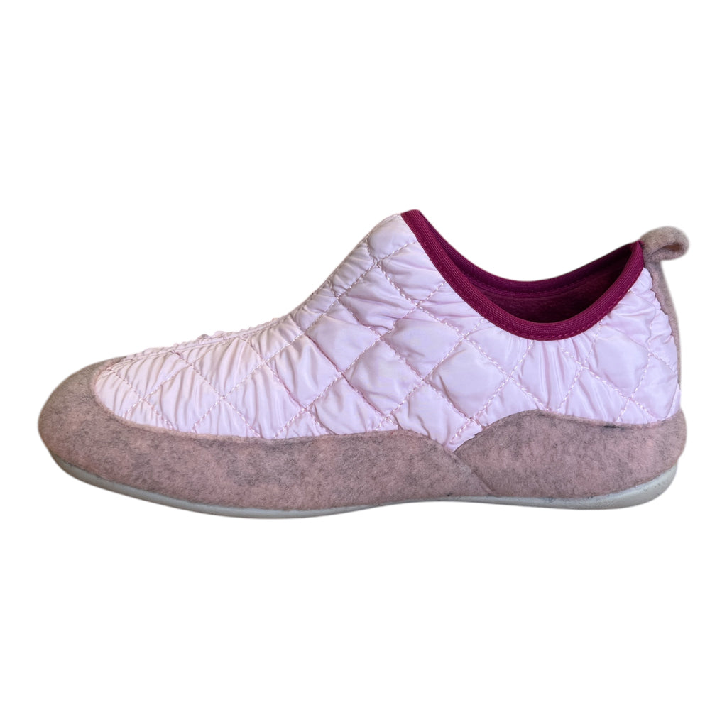Lotus Alondra Pink Quilted Slippers
