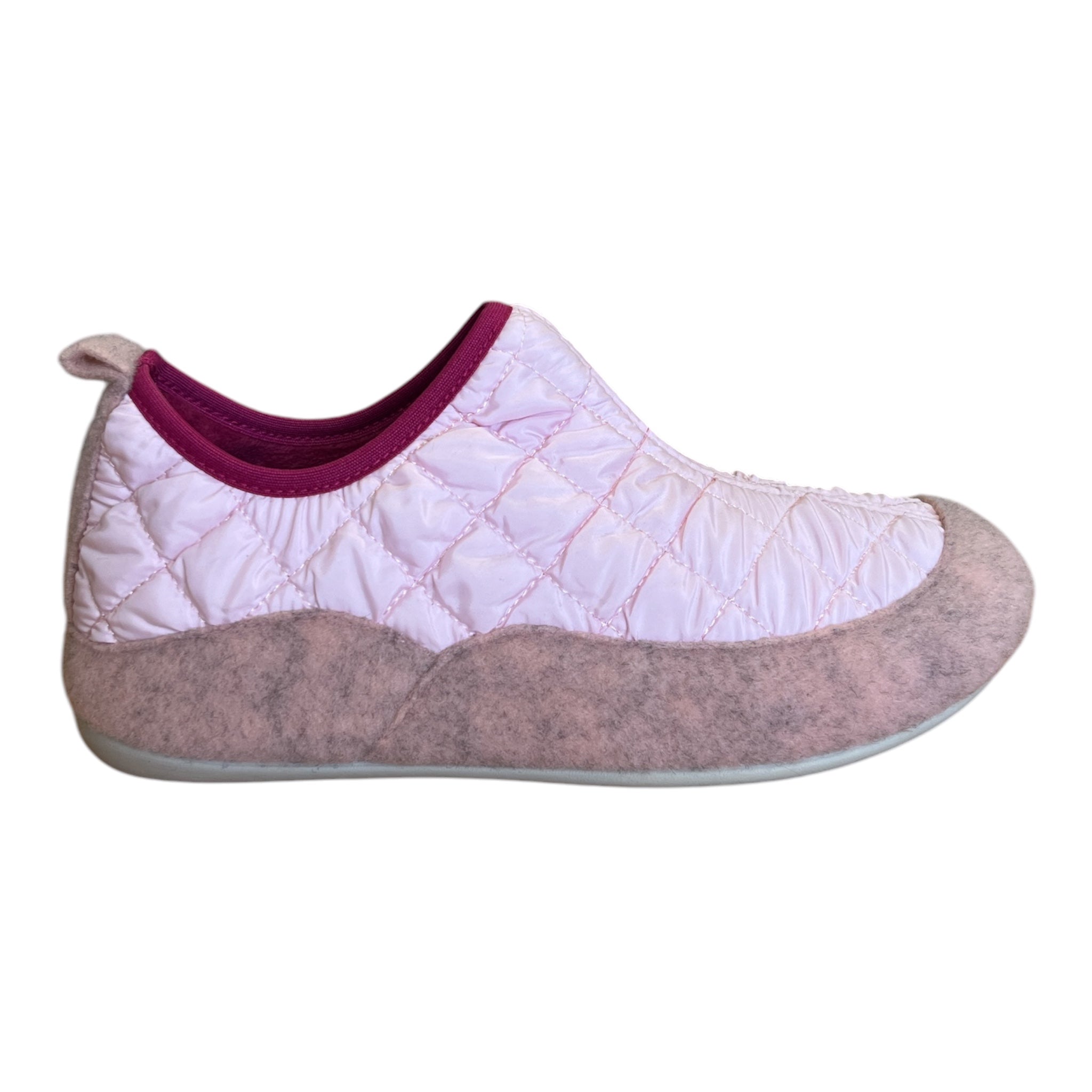 Lotus Alondra Pink Quilted Slippers