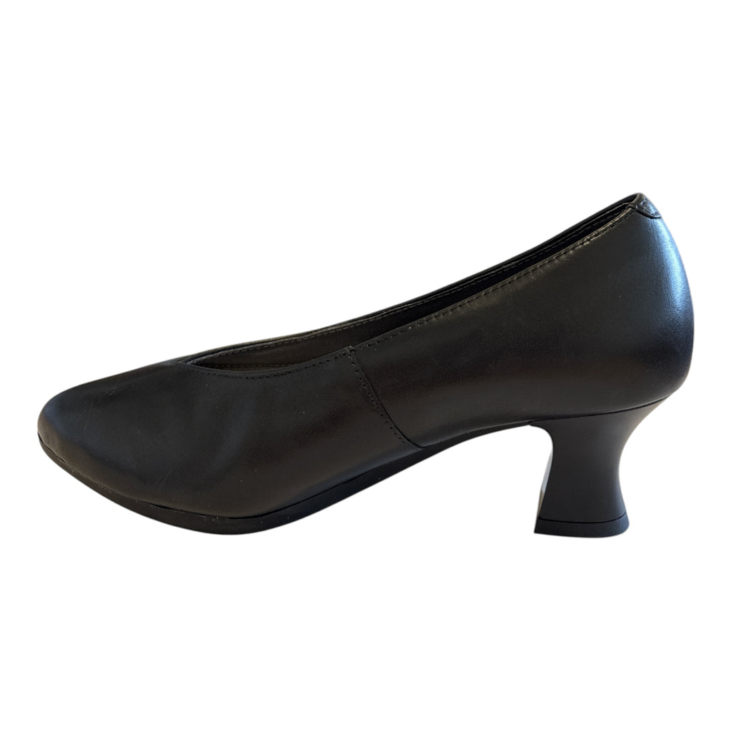 Pitillos Black Leather Court Shoes 11.680