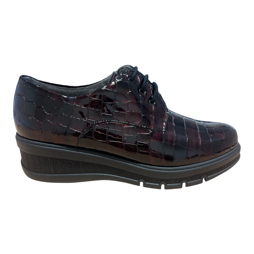 Pitillos Burgundy Patent Croc Print Wedge Shoes 11.542