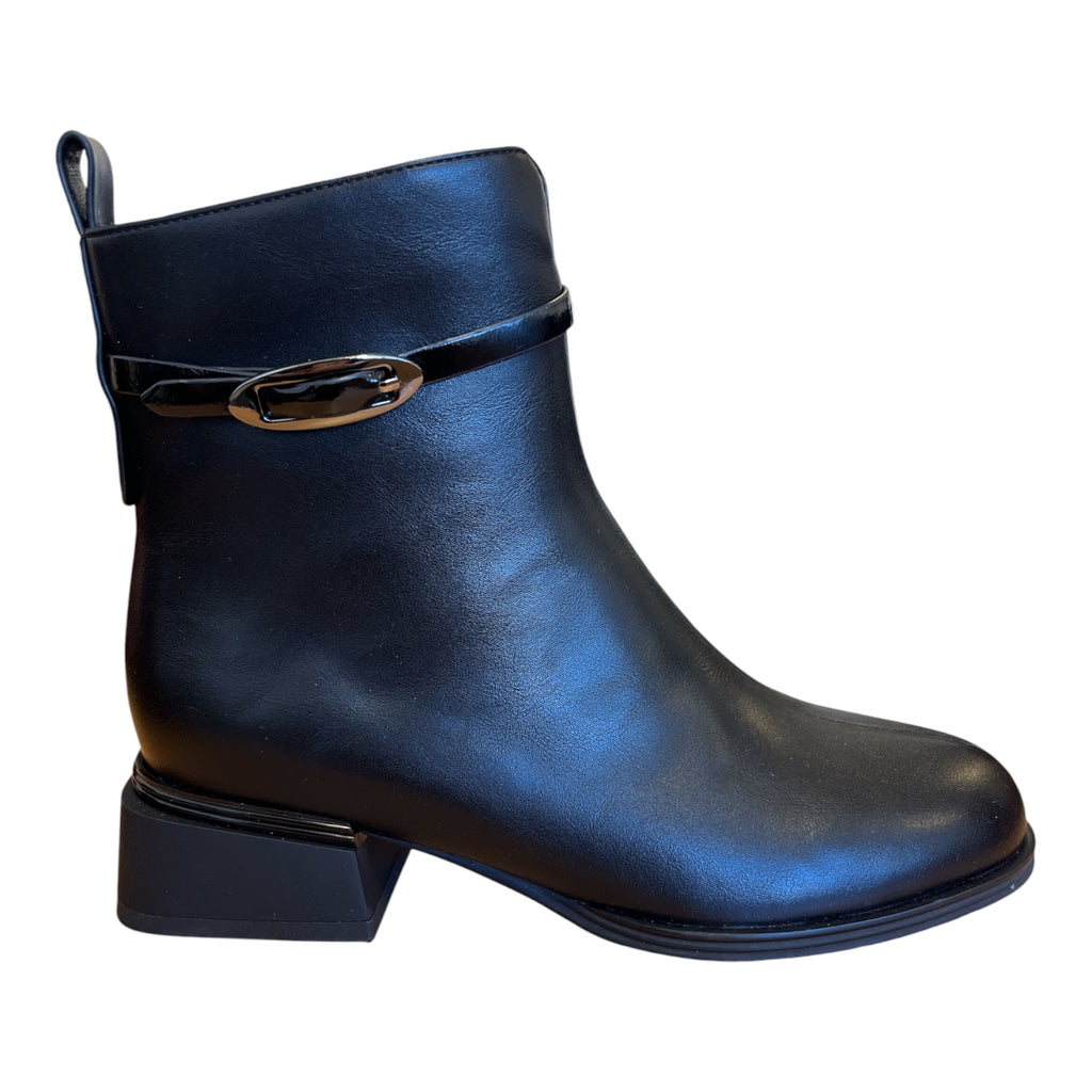 Lotus Unez Black Ankle Boots