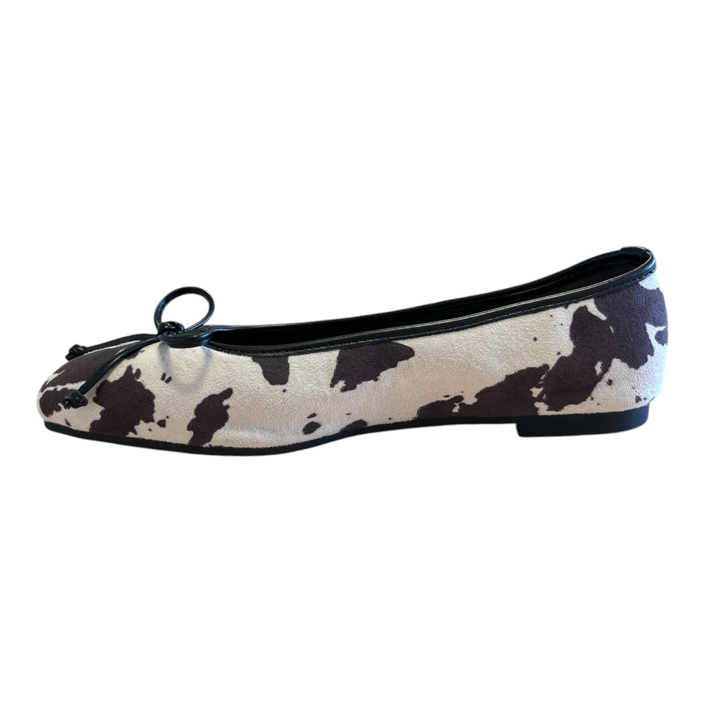 Xti Cow-Print Ballet Flat 146413