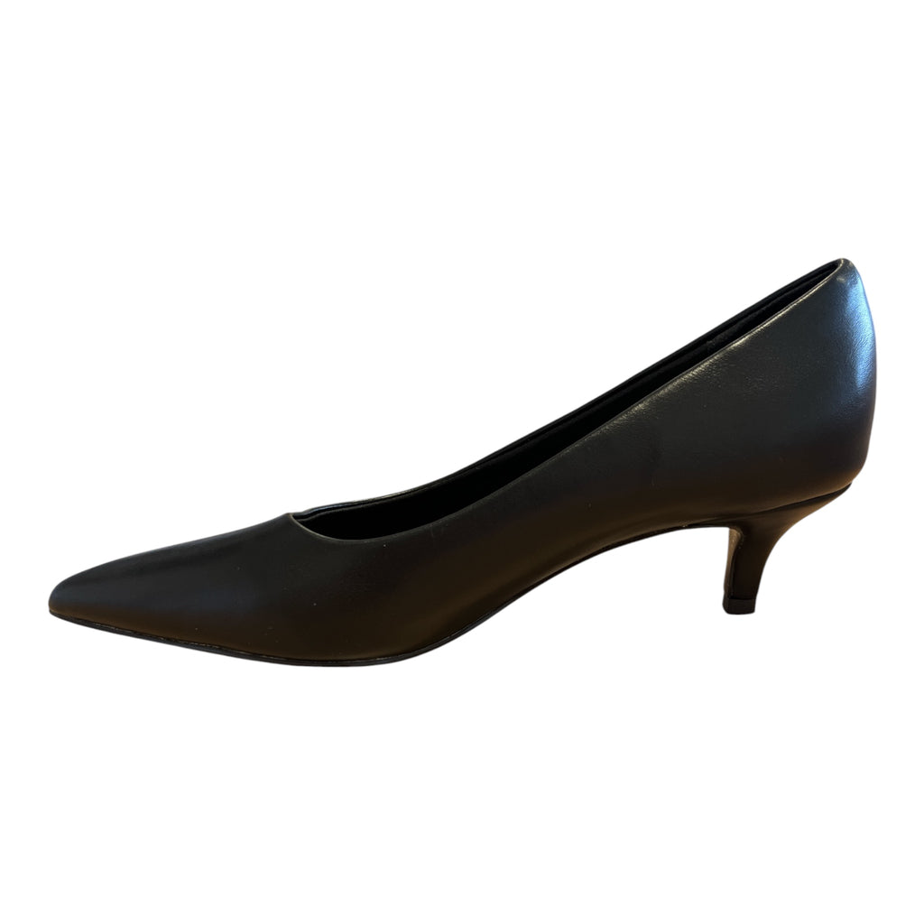 Xti Black Court Shoes 146526