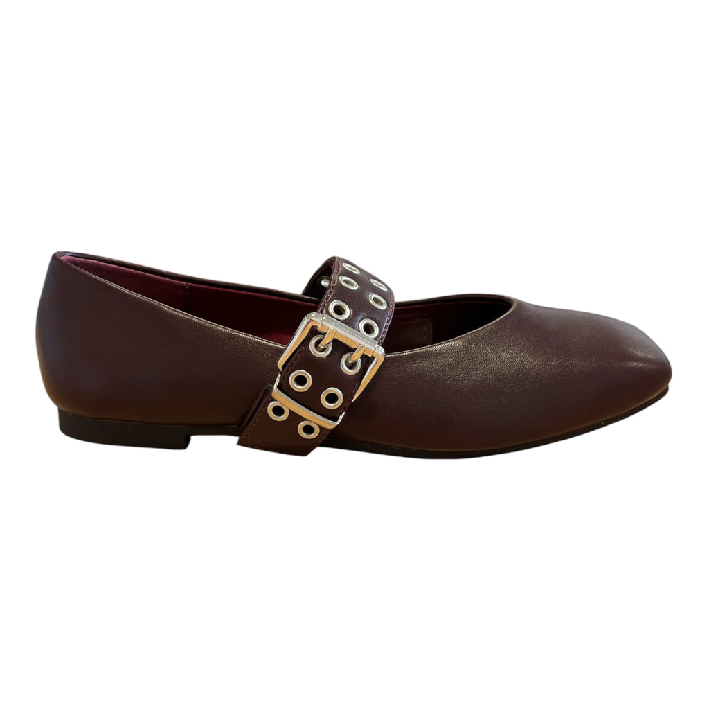 Xti Burgundy Ballet Flats 146407