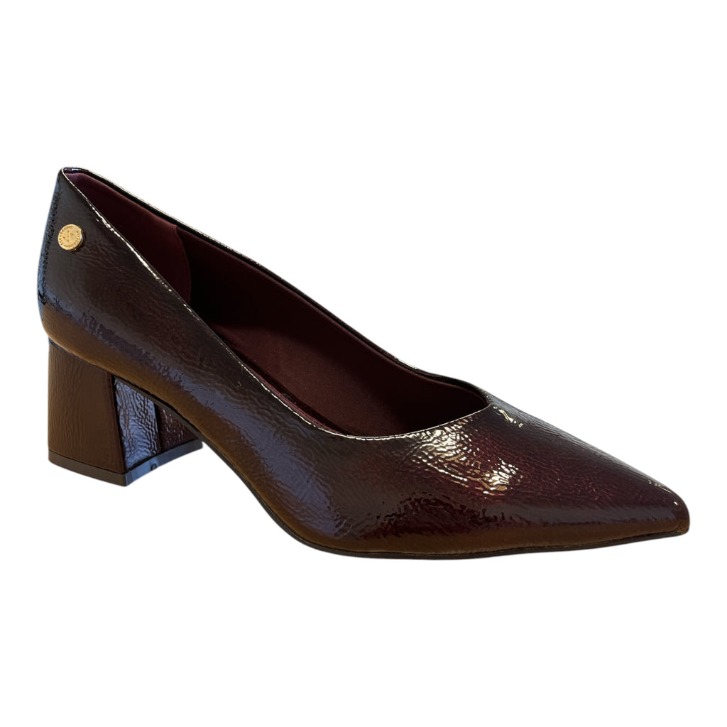 Xti Burgundy Crinkle Patent Court Shoes 146205