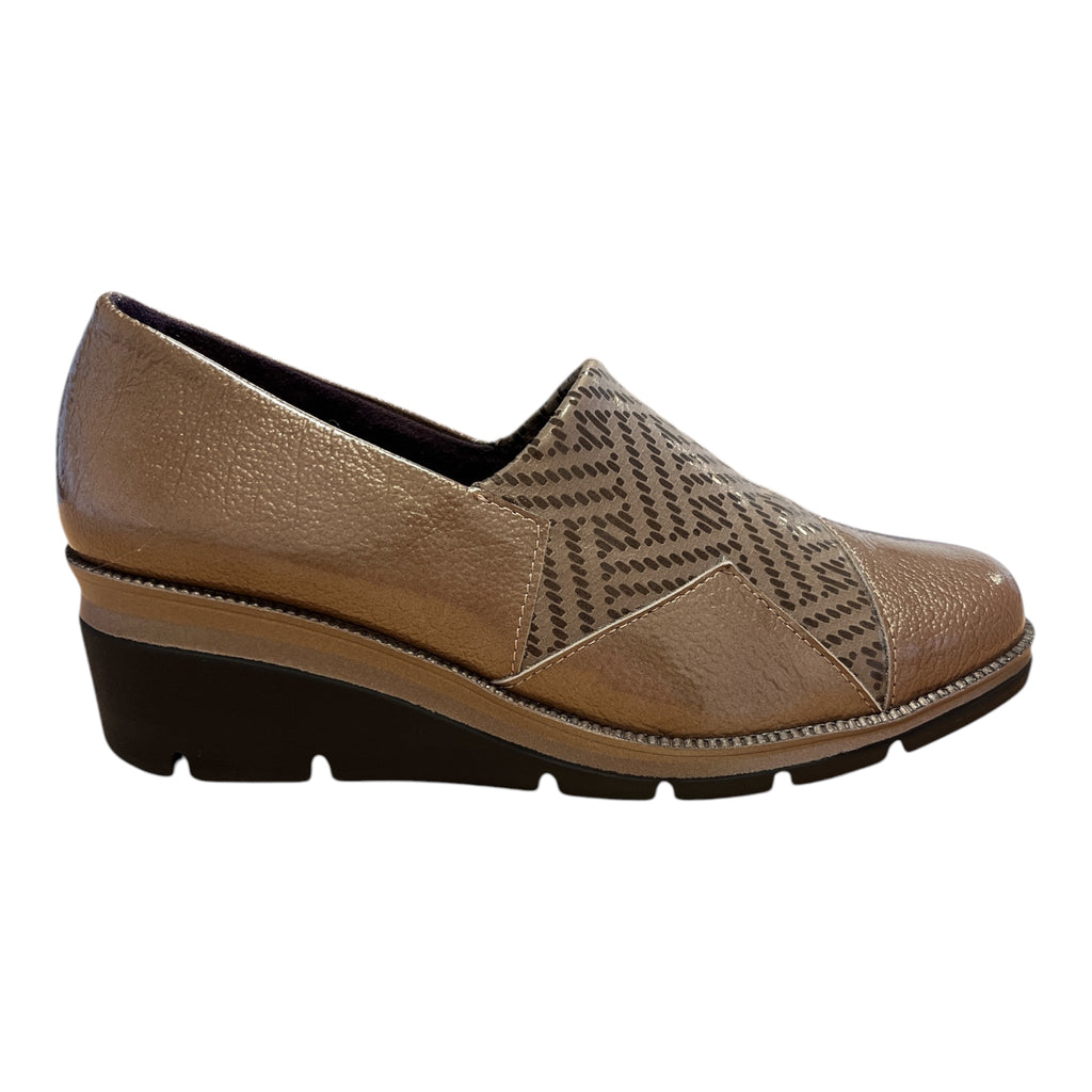 Pitillos Taupe Patent Wedge Shoes 11.531