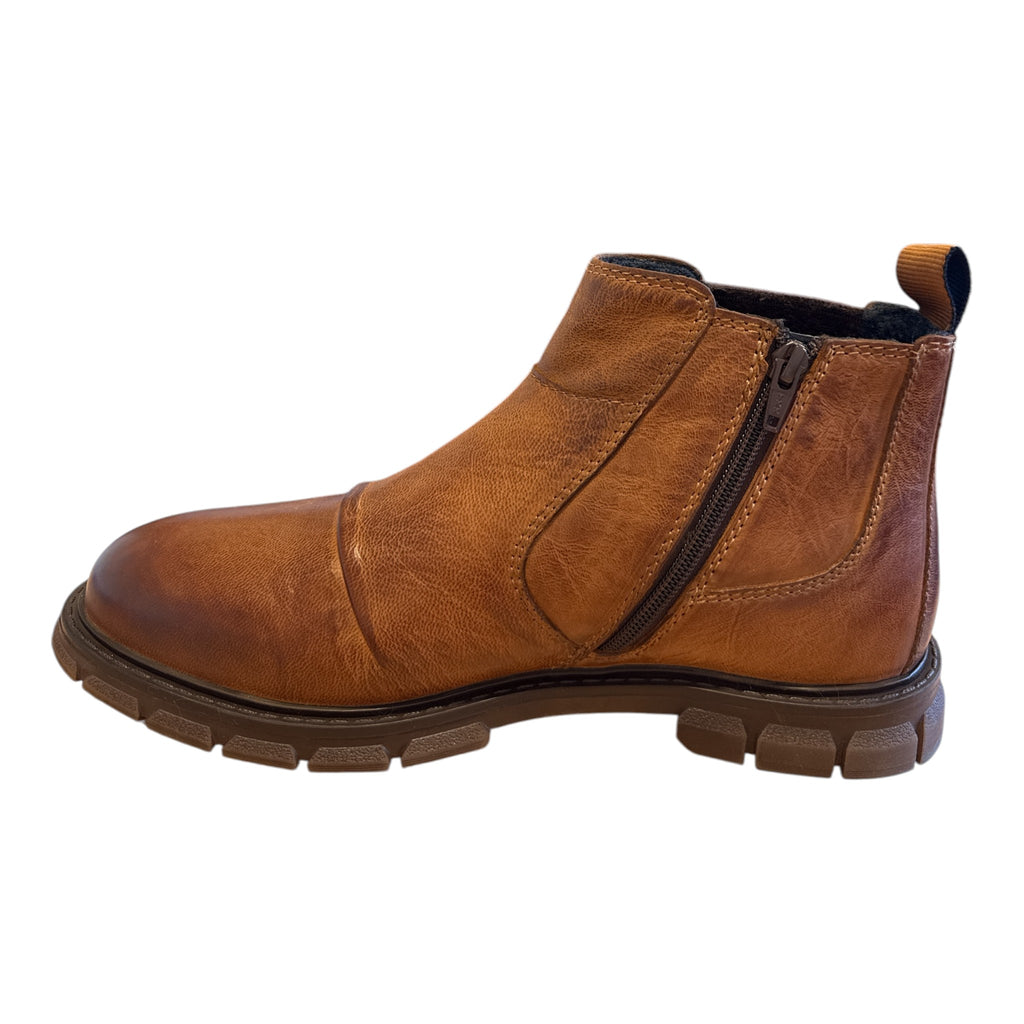 Bugatti Mate Tan Leather Chelsea Boots