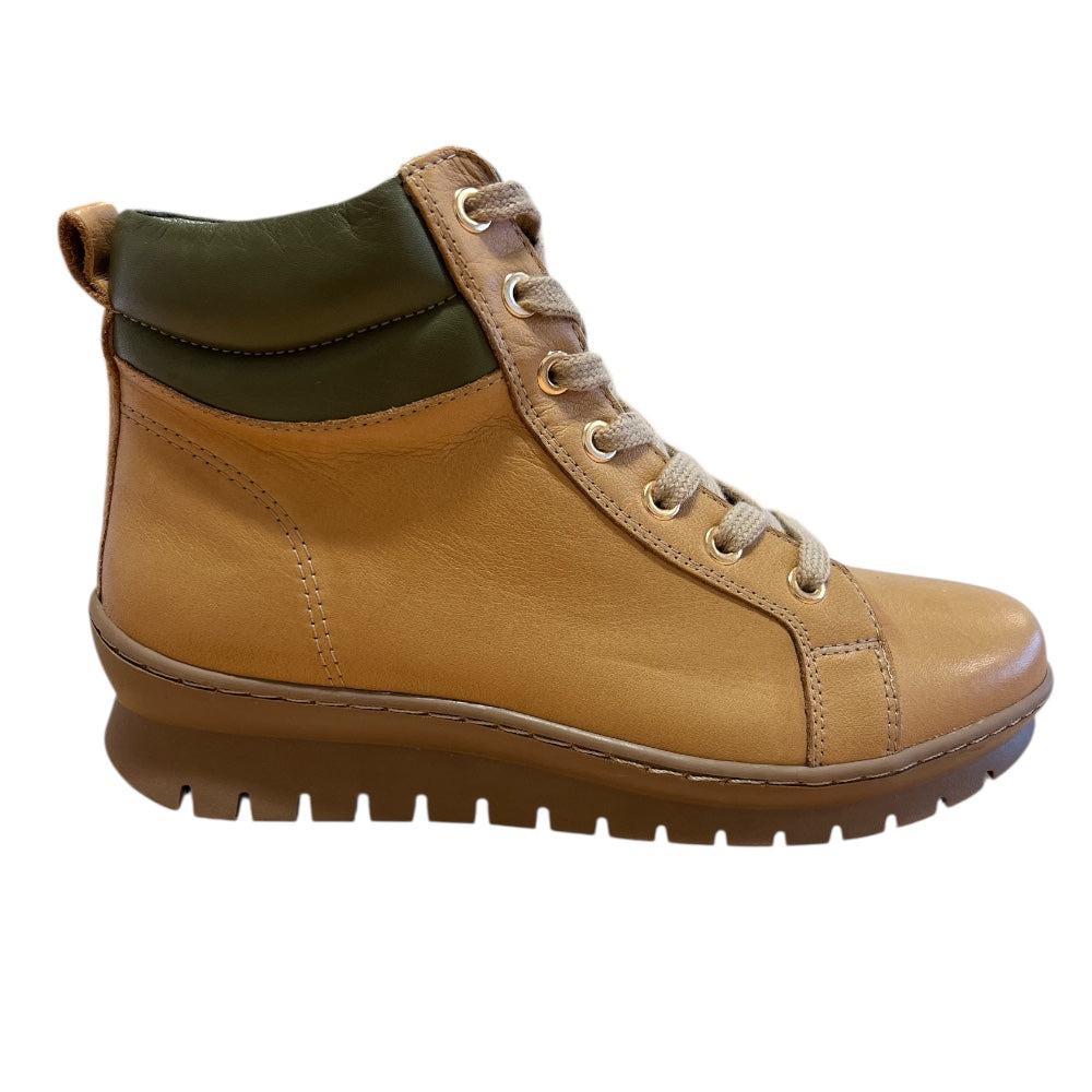 Adesso Winnie Camel Leather Ankle Boots