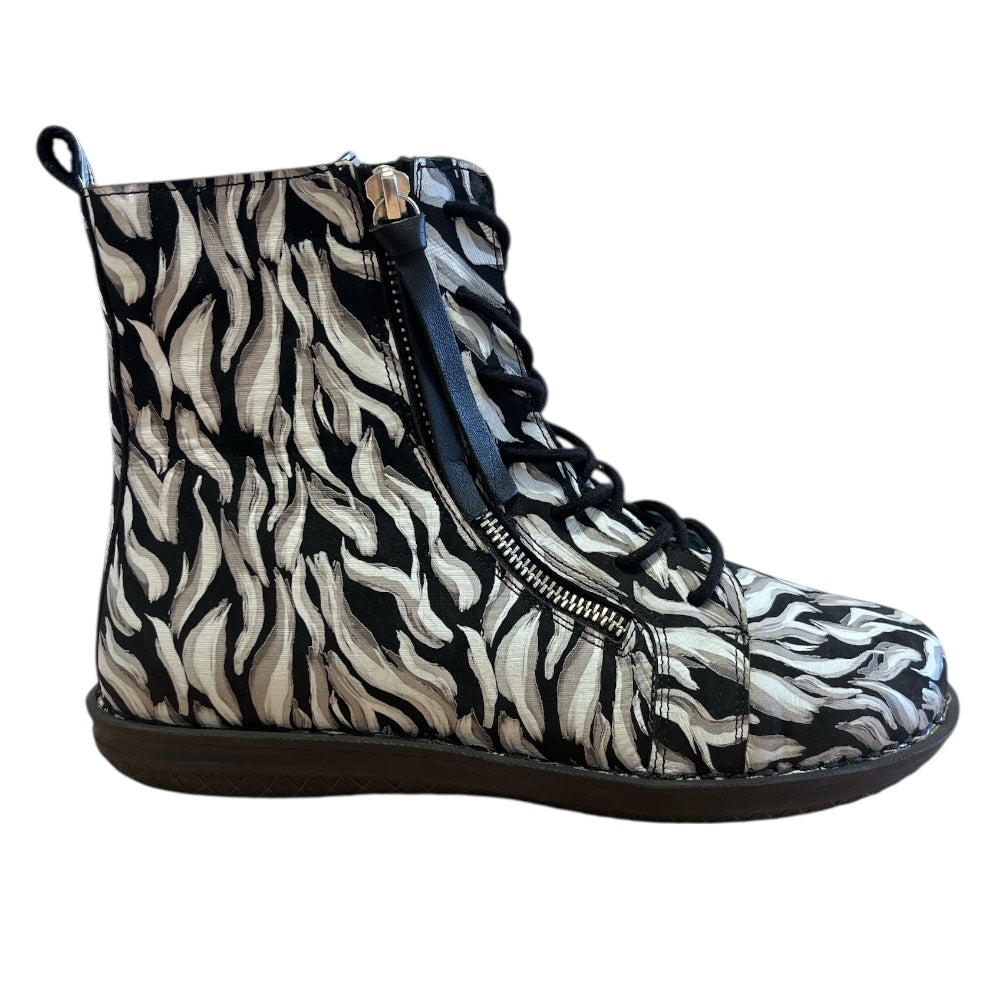 Adesso Lorena Mono Flame Ankle Boots