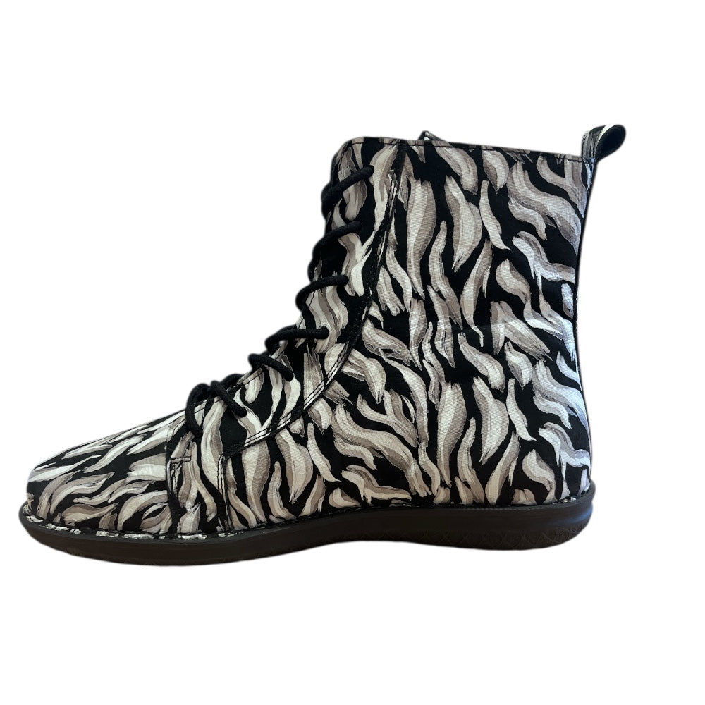 Adesso Lorena Mono Flame Ankle Boots