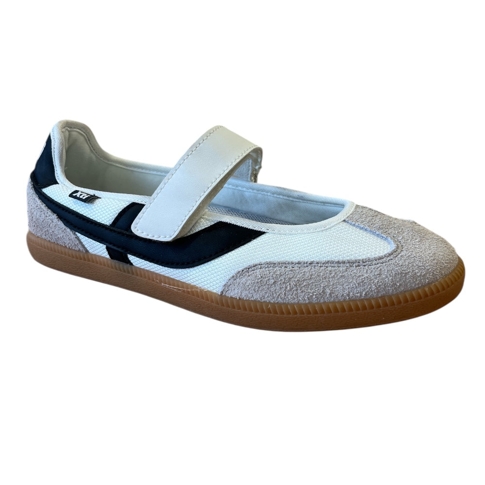 Xti 145056 White Mary Jane Trainers