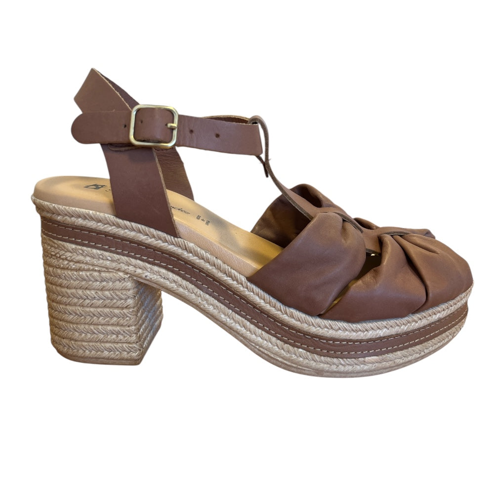 Pitillos 30.212 Tan Leather Heeled Sandals