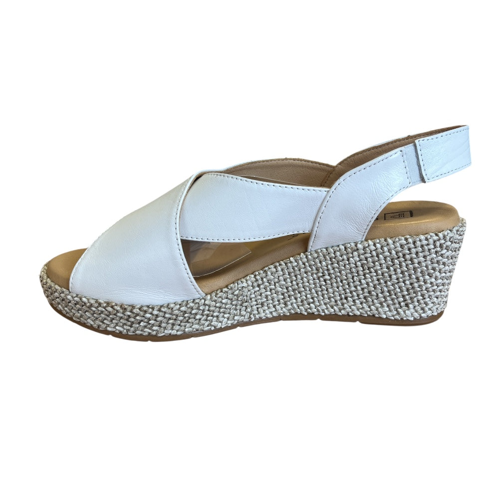Pitillos 11.265 White Wedge Sandals