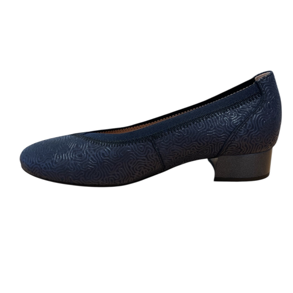 Pitillos 11.122 Navy Low Heel Court Shoes