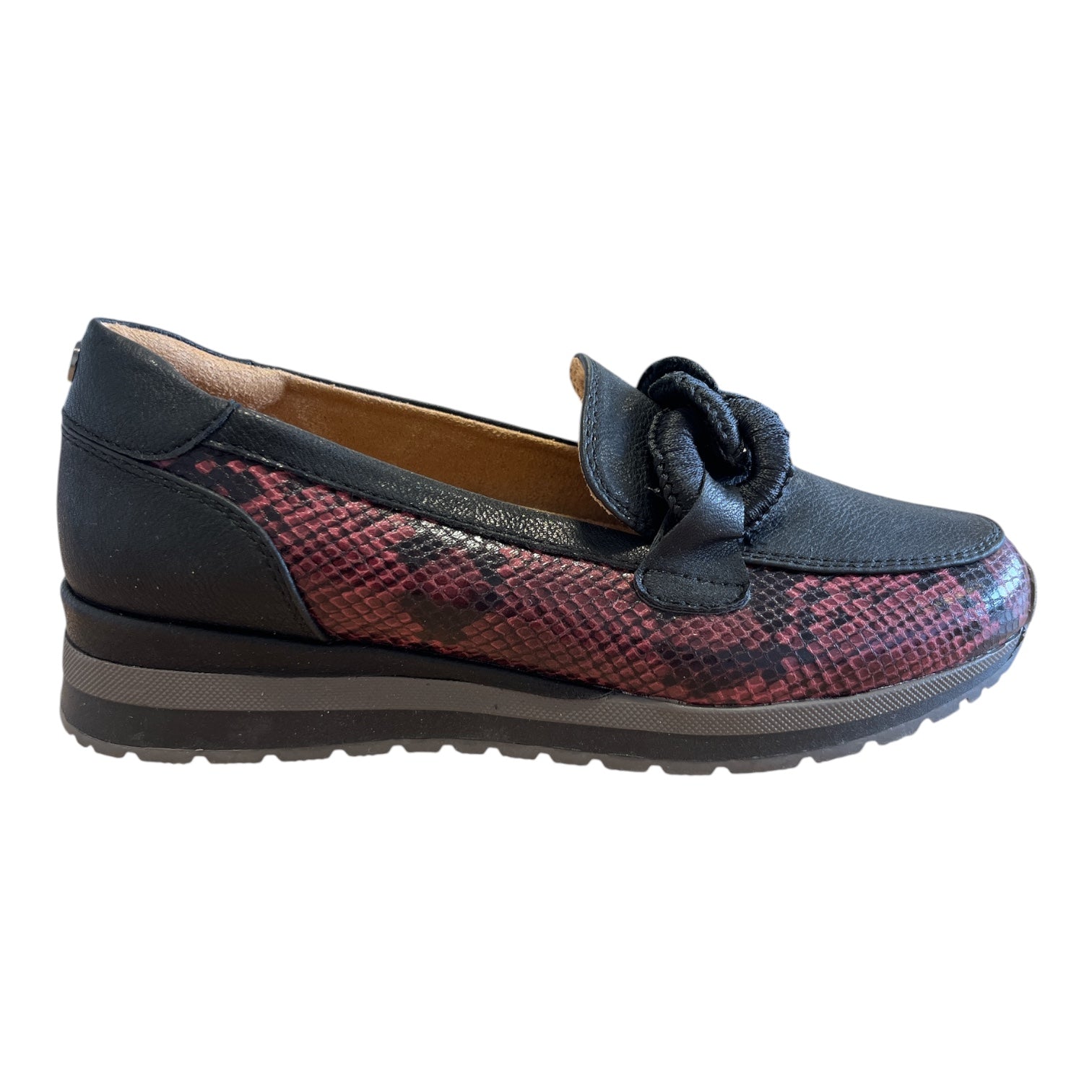 Lotus Maybelle Black and Bordo Loafers