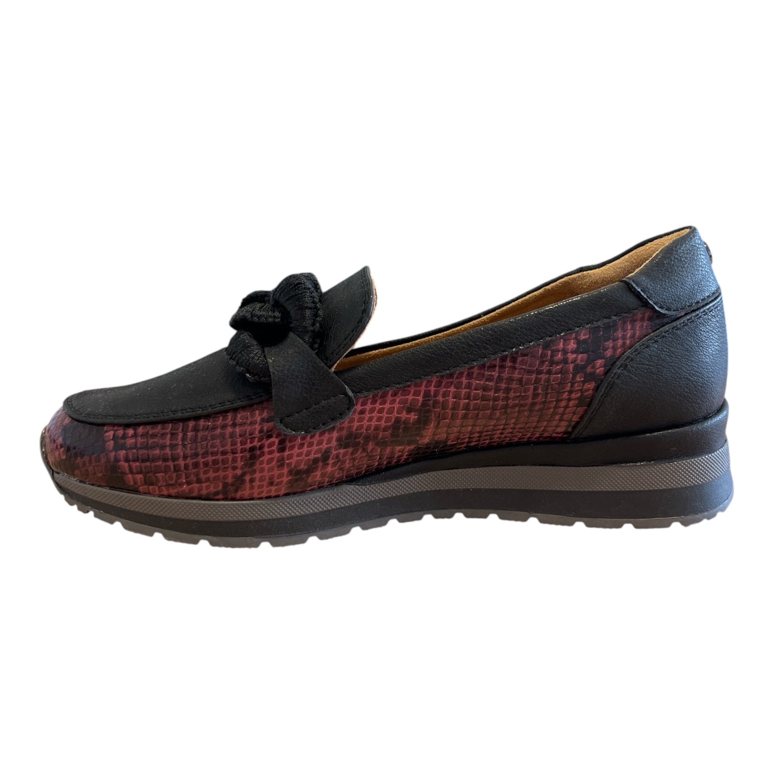 Lotus Maybelle Black and Bordo Loafers