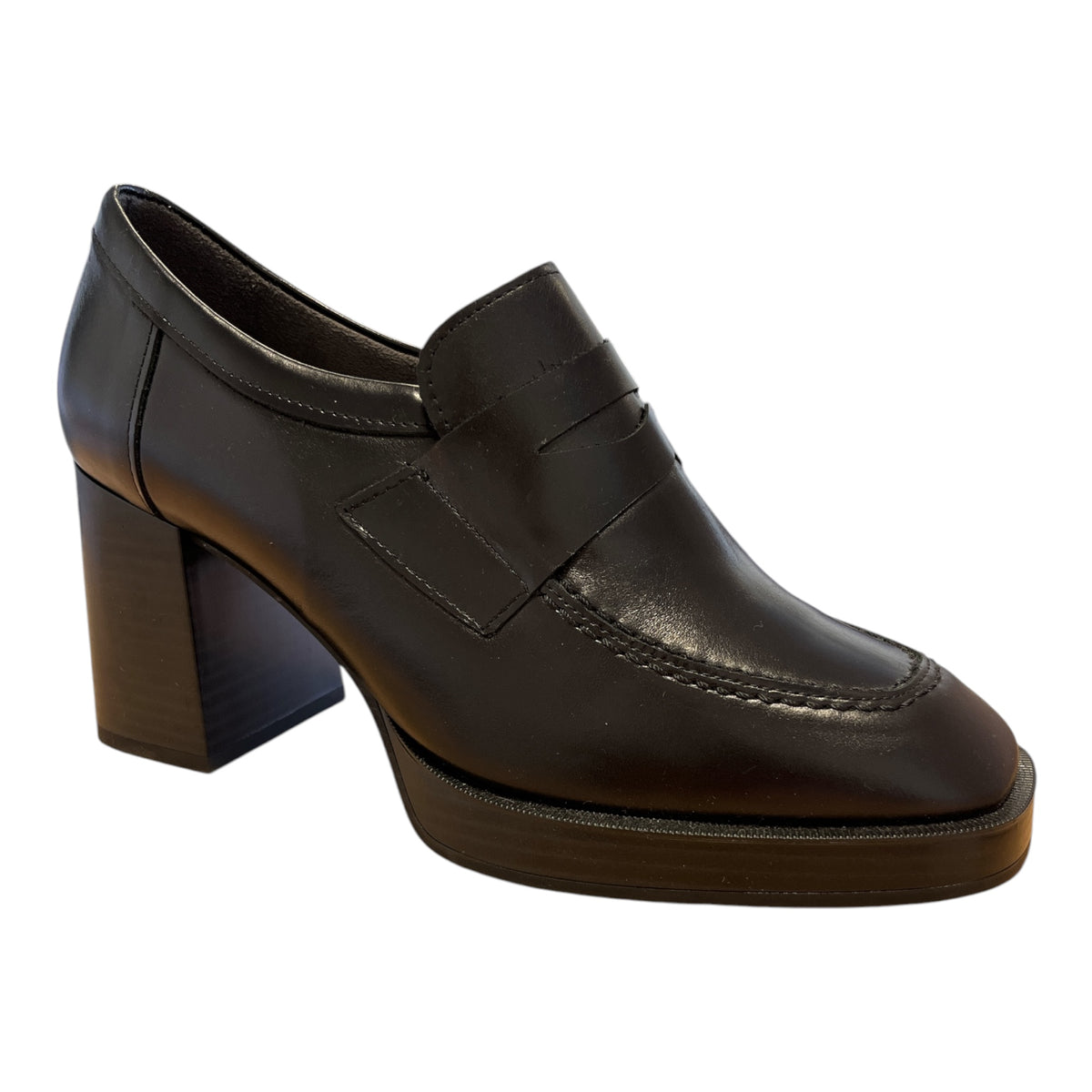 Pitillos Black Leather Heeled Loafers 10.862