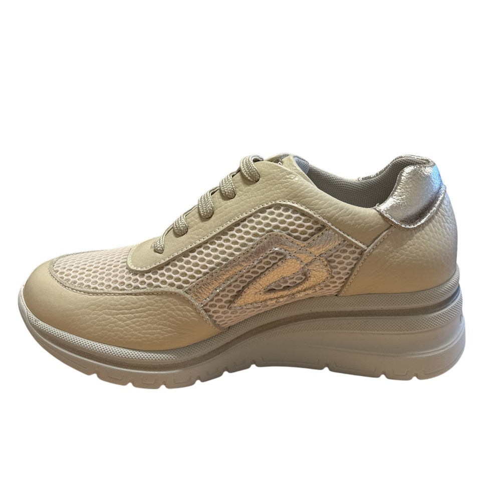 Pitillos 11.113 Beige Leather Trainers
