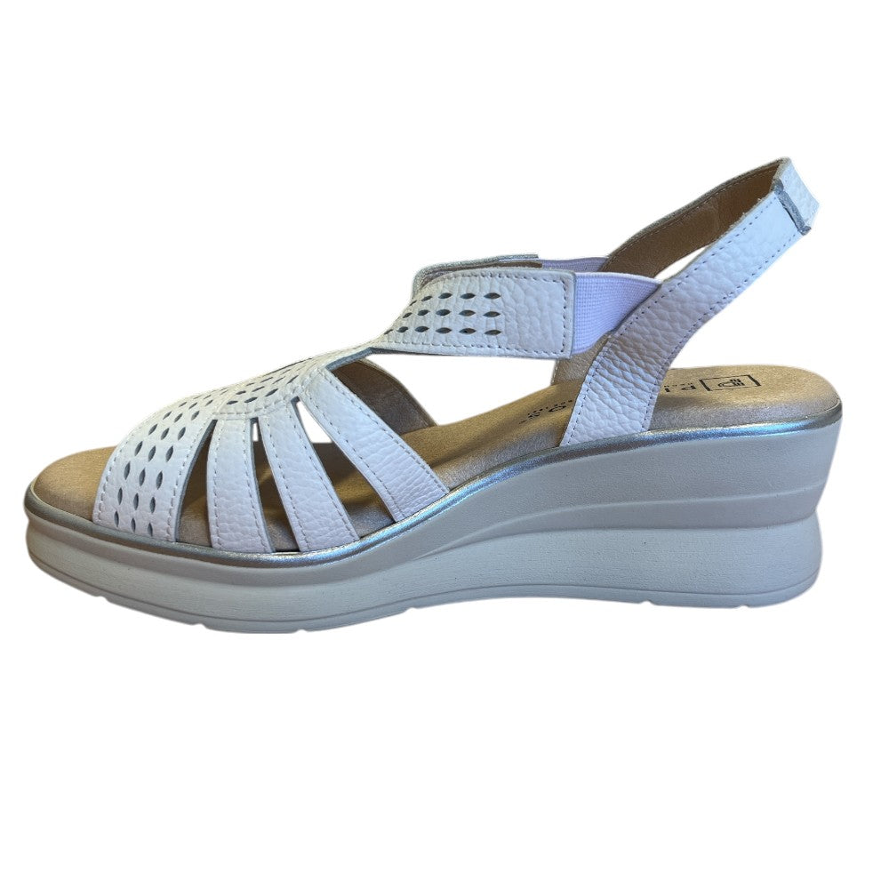 Pitillos 11.063 White Wedge Sandals