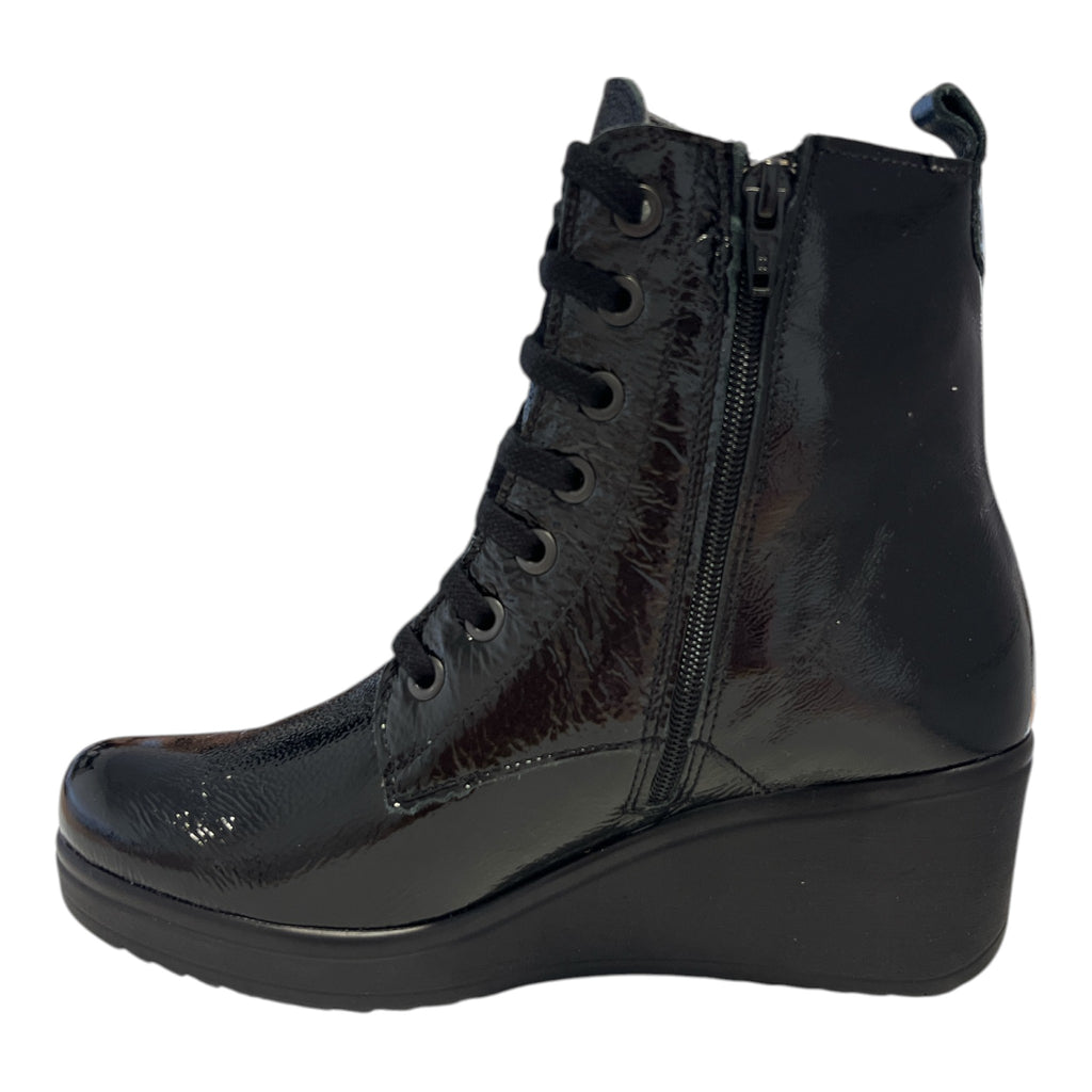 Pitillos Black Patent wedge Boots 20.234
