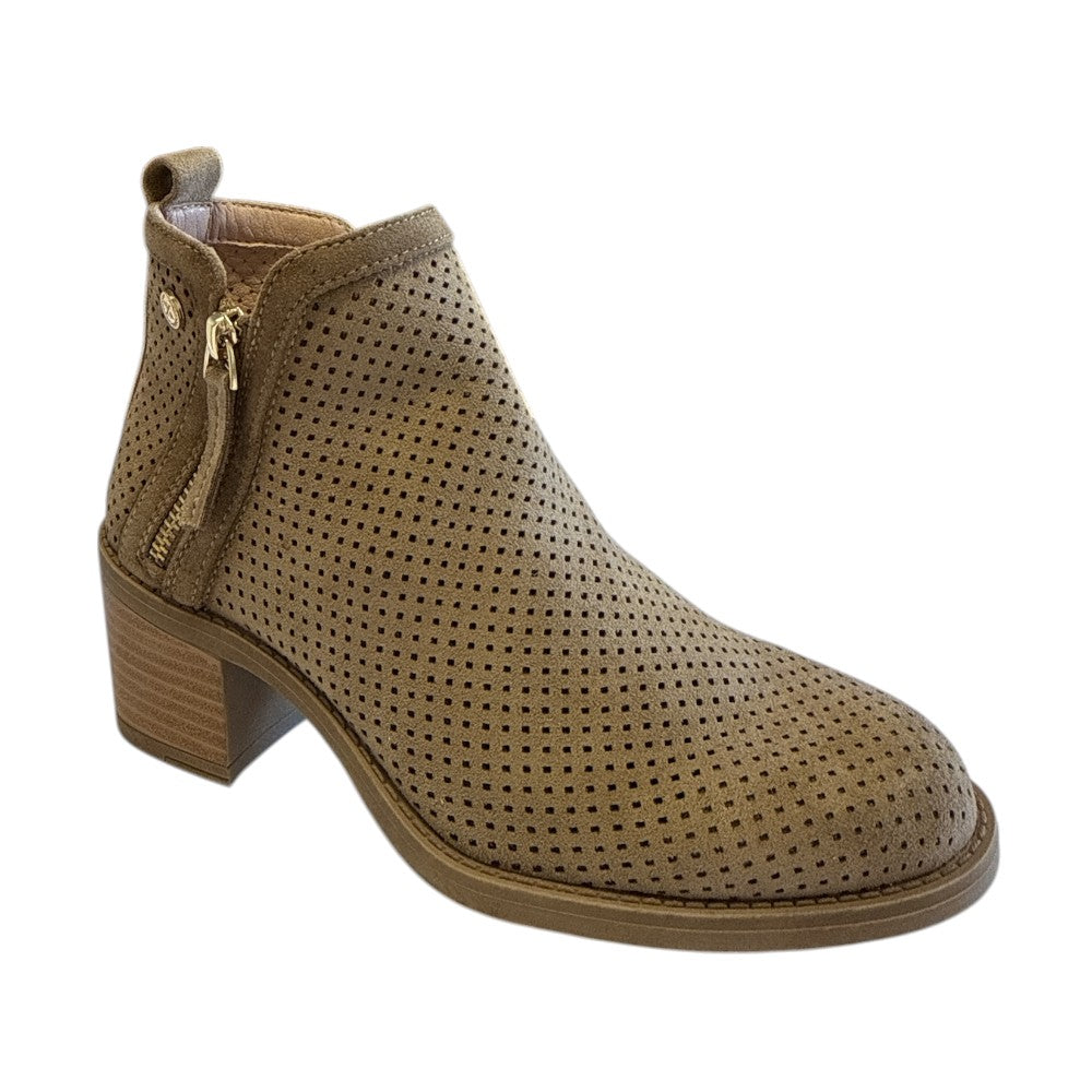Xti Beige Ankle Boots